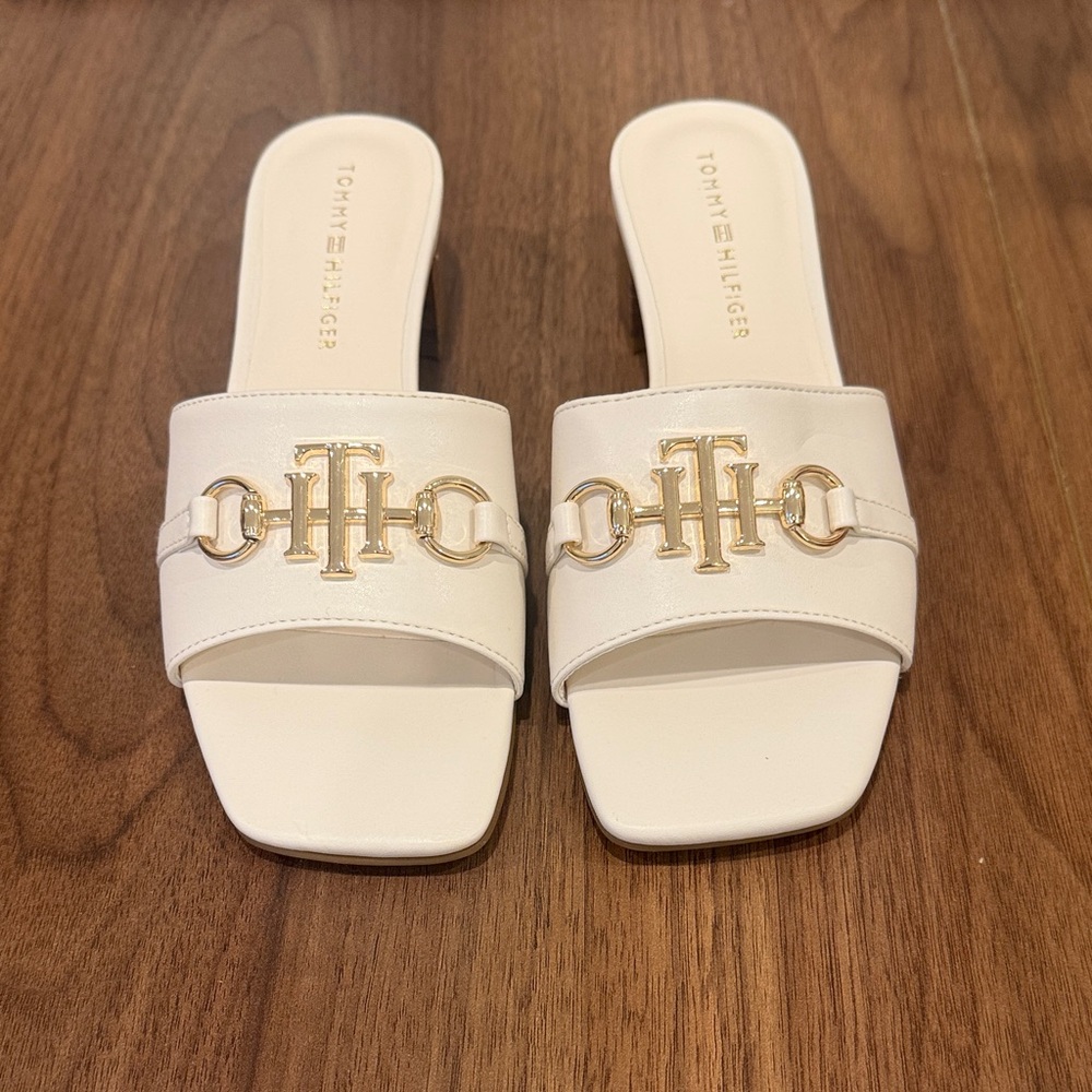 Tommy Hilfiger Cream Sandals with Gold Emblem